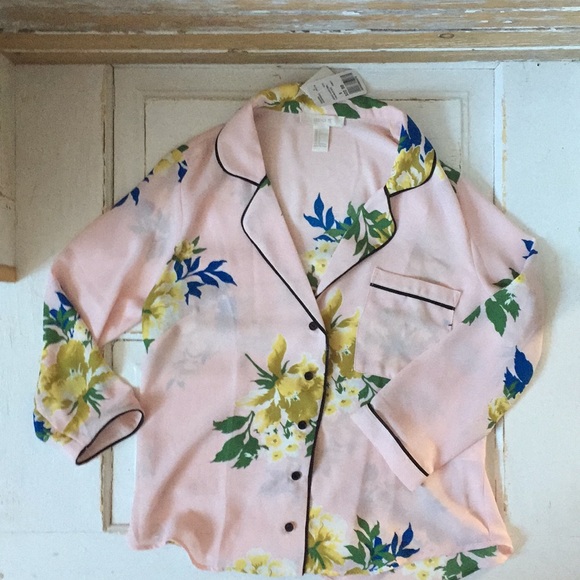 Forever 21 Tops - F21 pink floral blouse.